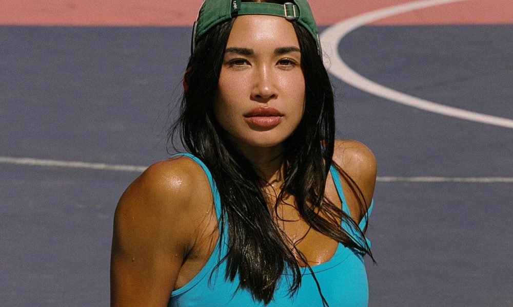 Model Jocelyn