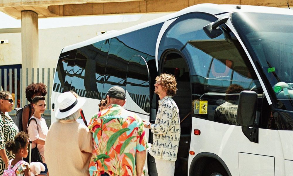 Startup Turns Buses into Moving Hotels with Beds and Wi‑Fi