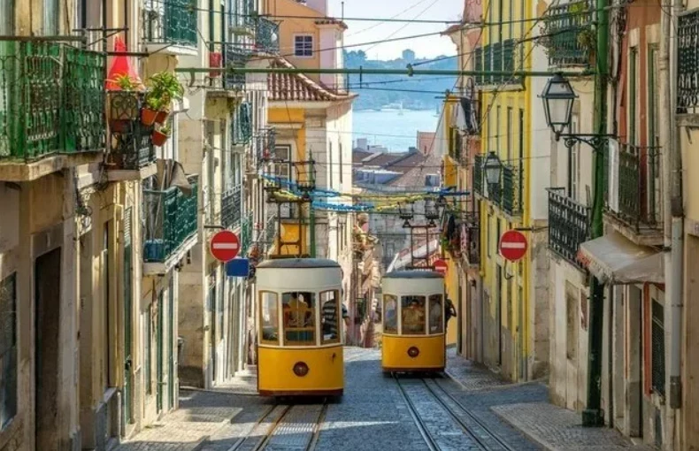 Lisbon Takes a Step Forward: Banning Cars from City Center