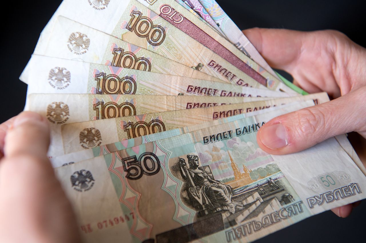 Russain Currency