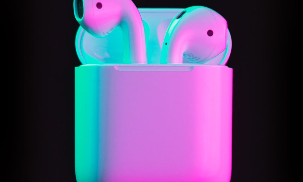 AirPods water