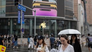 China Iphone Curbs