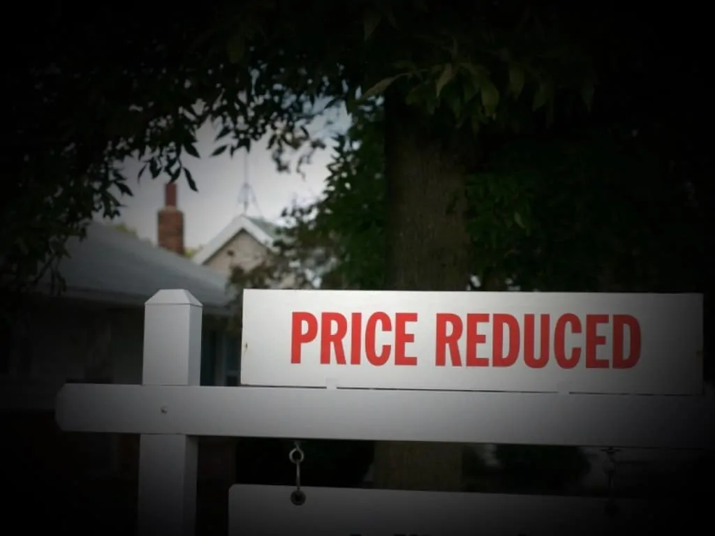 Housing market trends, record price reductions