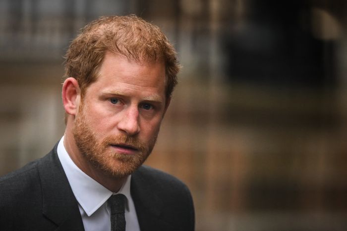 Prince Harry damages Mirror Group