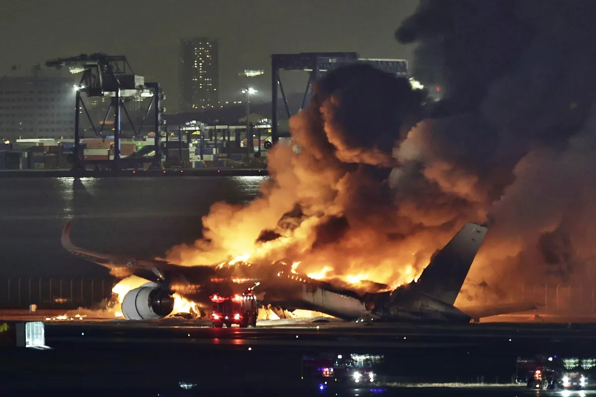 Haneda crash