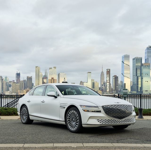 2024 Genesis Electrified G80