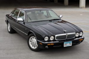 Jaguar XJ8 Vanden Plas