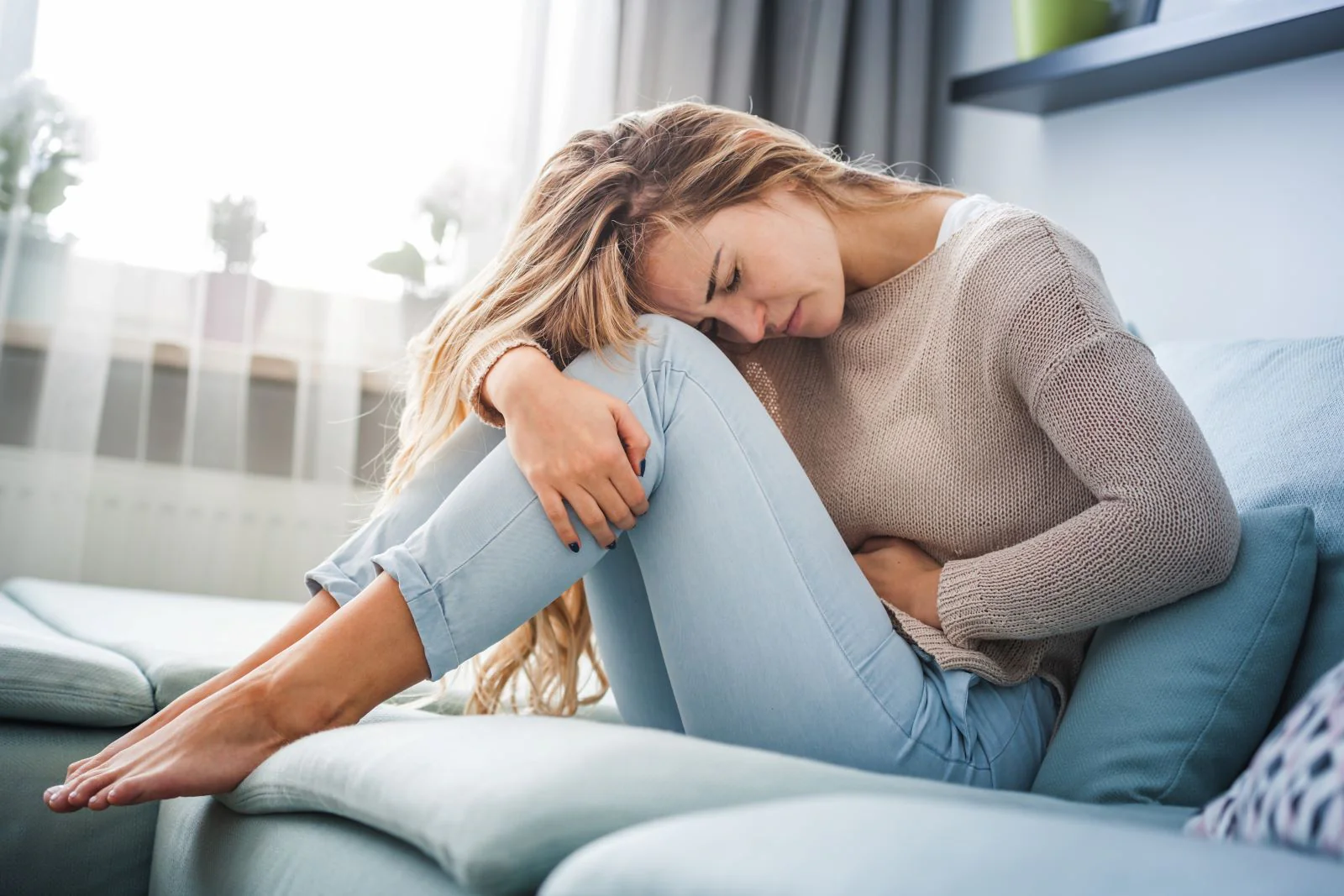 4 Sneaky Signs Unhealthy Gut