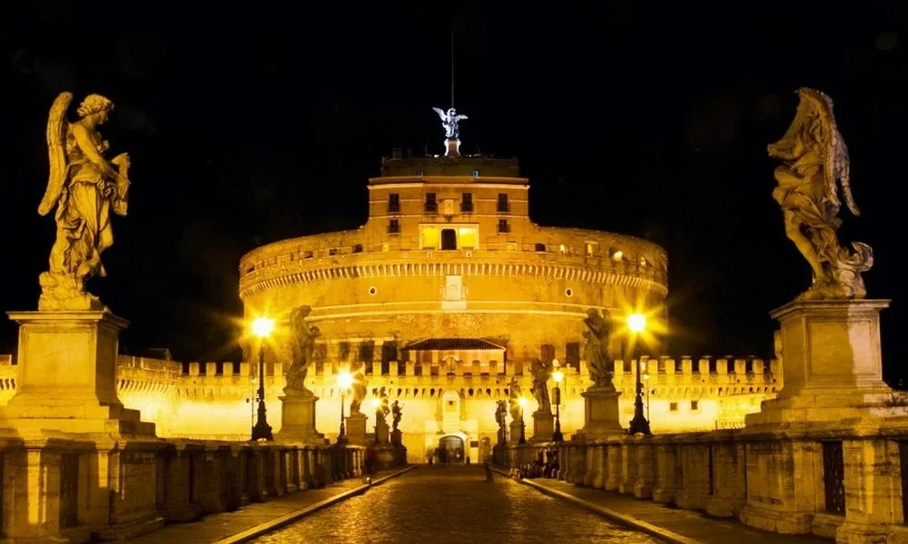 night tours of rome