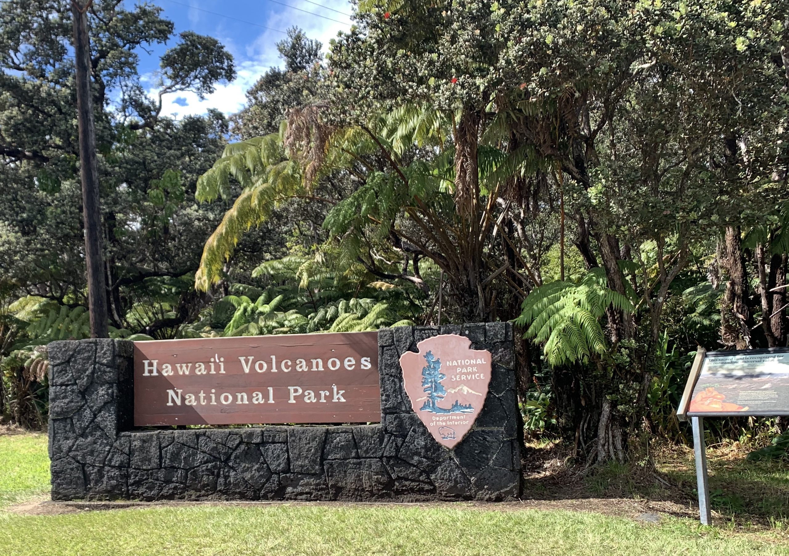 Hawaii volcanoes national park restaurant