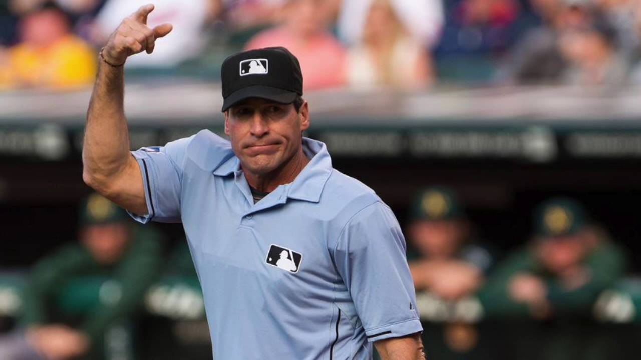 Angel Hernandez Retires: A Controversial Career Comes to an End – Players' Opinions: Hernández