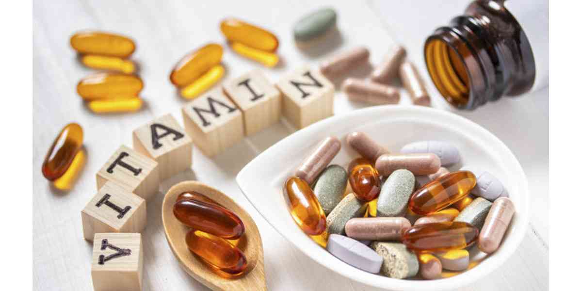 Exploring the Pros and Cons of Food Supplements