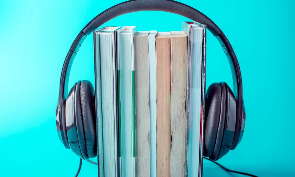 Audiobooks and Podcasts in Entertainment