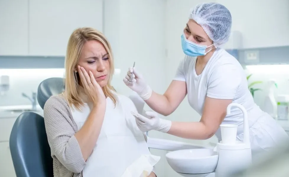 When Tooth Trouble Strikes: Understanding Emergency Dental Care