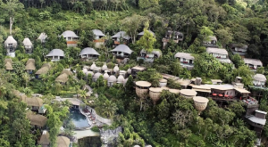 Eco-Luxury Resorts: Sustainable Splurges in 2025