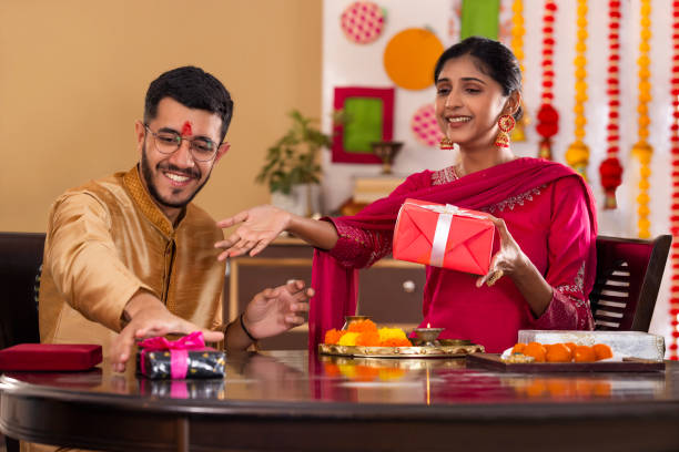 Send Rakhi Gifts To Bhopal