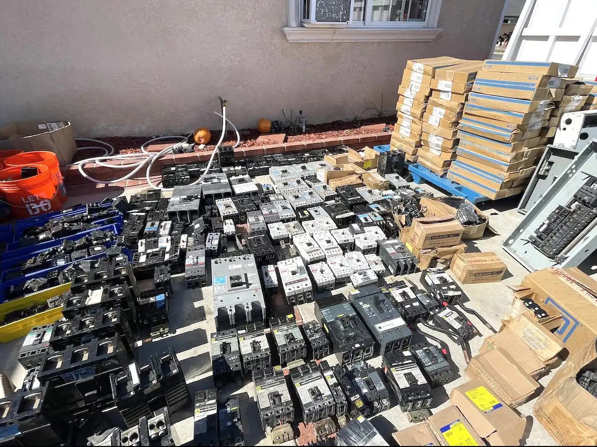 How to Maximize Value When Selling Electrical Gear Online