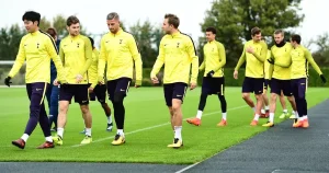 London Footballer Wants in Training Tracksuits!