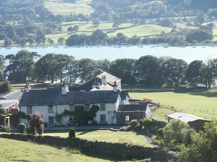 B and B Coniston